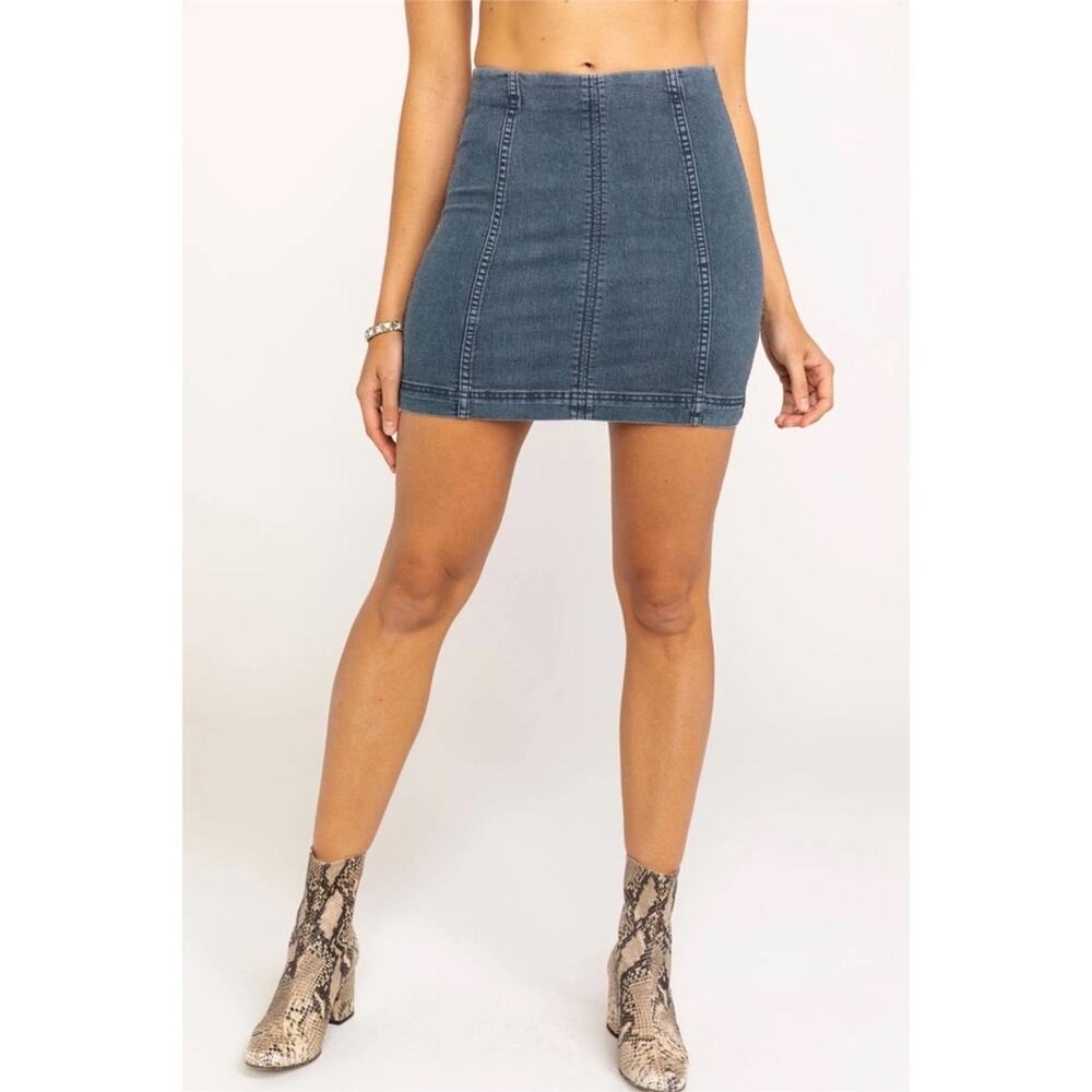 💥 5 for $25 Sale Free People Modern Femme Denim Mini Skirt Size 8
